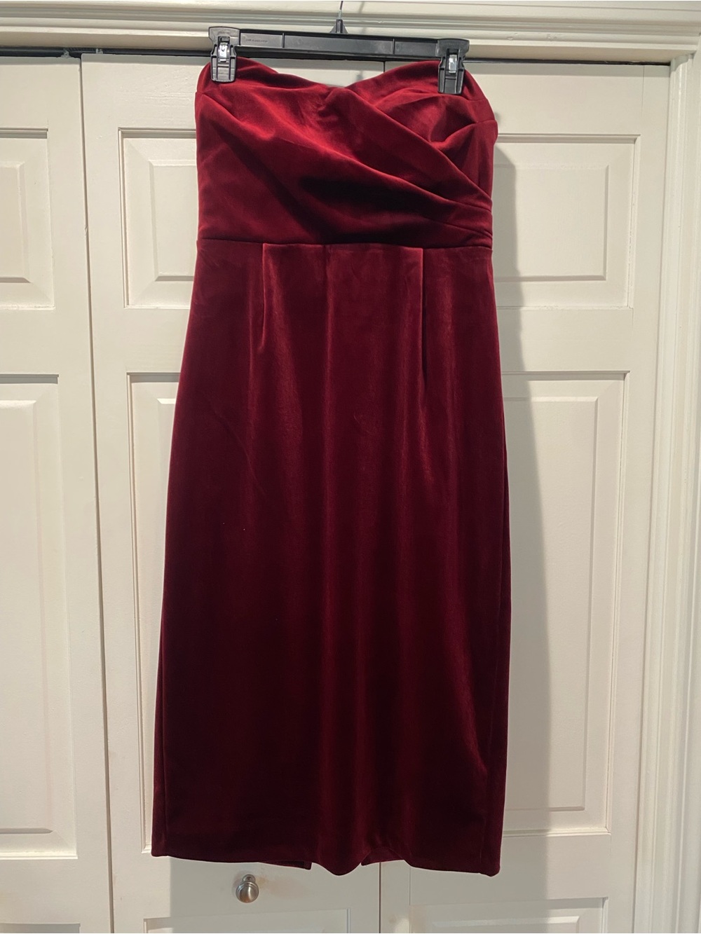 Express Strapless Velvet Midi Dress in Burgundy